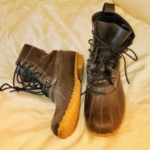 LL Bean black duck boots